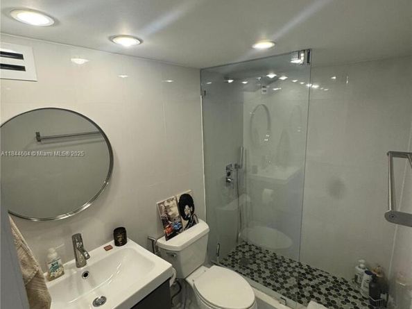 2150 Sans Souci Blvd B1611, North Miami FL 33181