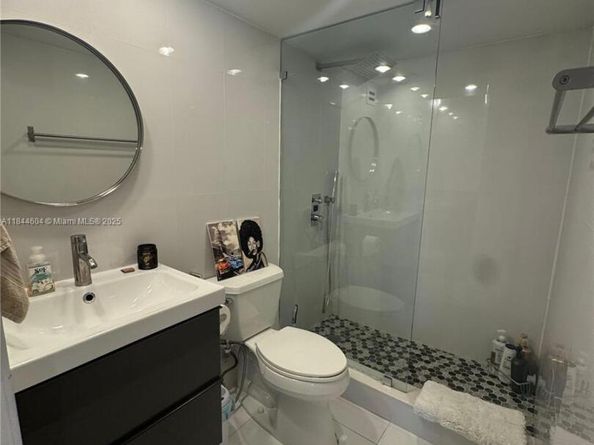 2150 Sans Souci Blvd B1611, North Miami FL 33181