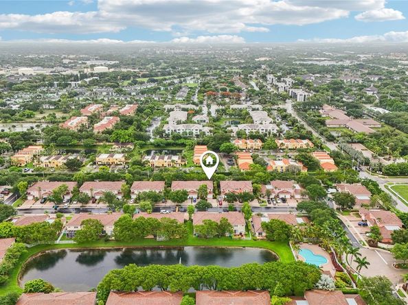 3860 NW 90th Way, Sunrise FL 33351