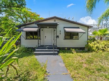 349 NW 41st St