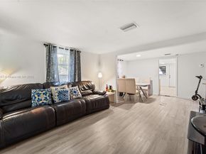 349 NW 41st St, Miami FL 33127