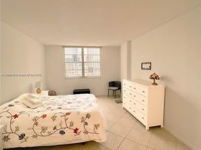 300 Bayview Dr 915, Sunny Isles Beach FL 33160
