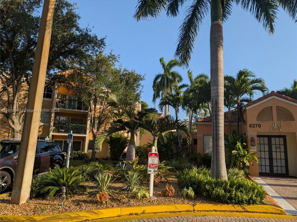 6276 NW 186th St 305, Hialeah FL 33015