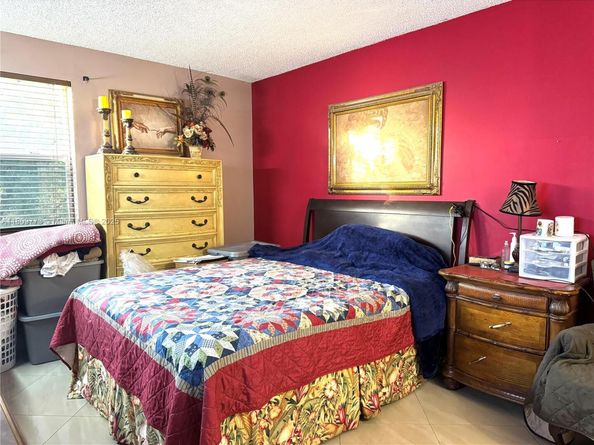 6276 NW 186th St 305, Hialeah FL 33015