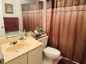 6276 NW 186th St 305, Hialeah FL 33015