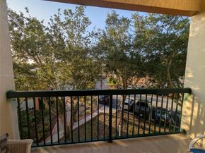 6276 NW 186th St 305, Hialeah FL 33015