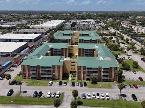 3700 NW 21st St 401, Lauderdale Lakes FL 33311