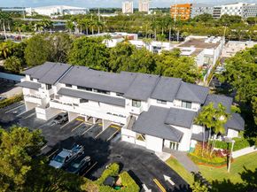 5750 Turin St 206, Coral Gables FL 33146