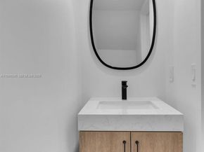 5750 Turin St 206, Coral Gables FL 33146