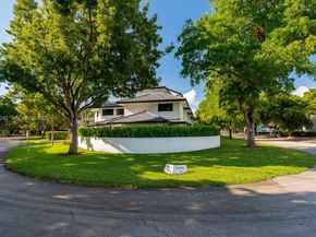 5750 Turin St 206, Coral Gables FL 33146