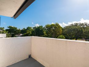 5750 Turin St 206, Coral Gables FL 33146