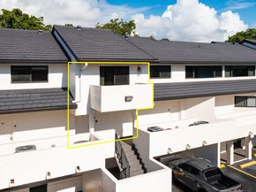 5750 Turin St 206, Coral Gables FL 33146