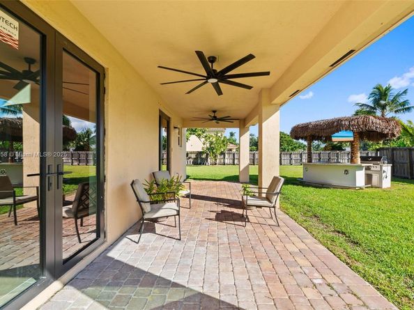 2147 NW 15th Pl, Homestead FL 33030