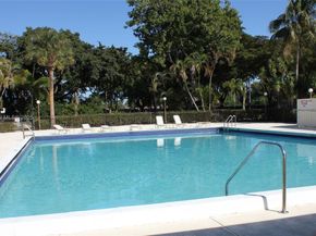 112 Lake Emerald Dr 109, Oakland Park FL 33309