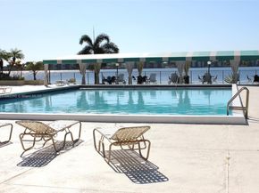 112 Lake Emerald Dr 109, Oakland Park FL 33309
