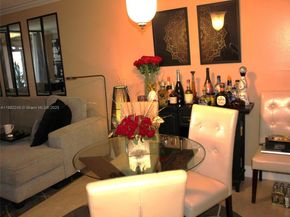 112 Lake Emerald Dr 109, Oakland Park FL 33309