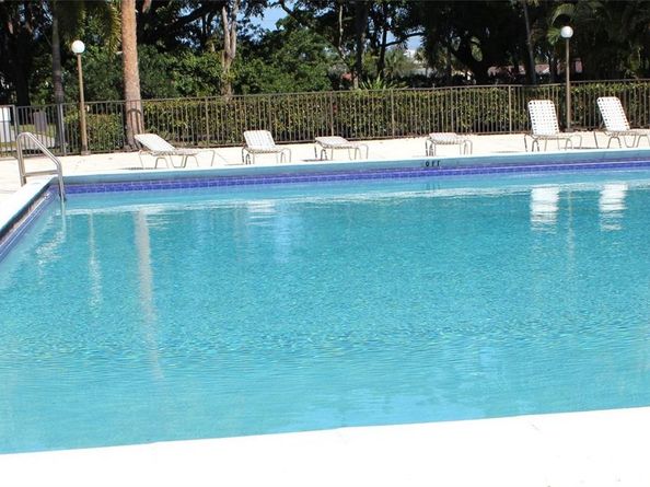 112 Lake Emerald Dr 109, Oakland Park FL 33309