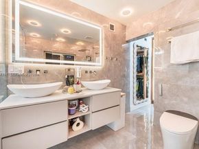 1830 NW 32nd St, Oakland Park FL 33309