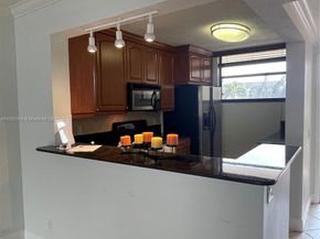 110 Lake Emerald Dr 203, Oakland Park FL 33309