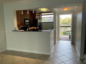 110 Lake Emerald Dr 203, Oakland Park FL 33309