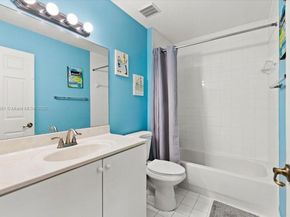 4086 NW 92nd Ave, Sunrise FL 33351