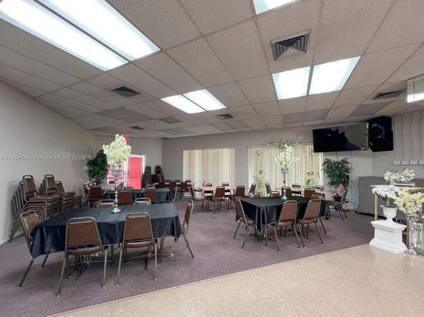 2649 NW 48th Ter 334, Lauderdale Lakes FL 33313