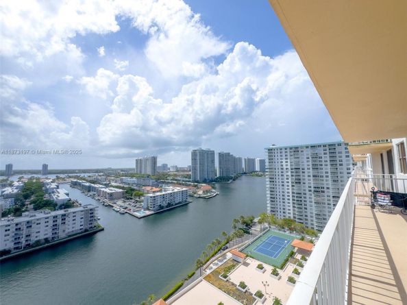 290 174th St 1902, Sunny Isles Beach FL 33160