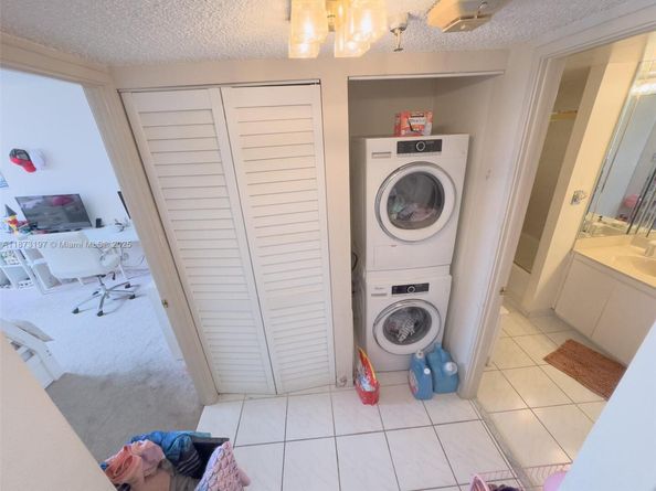 290 174th St 1902, Sunny Isles Beach FL 33160
