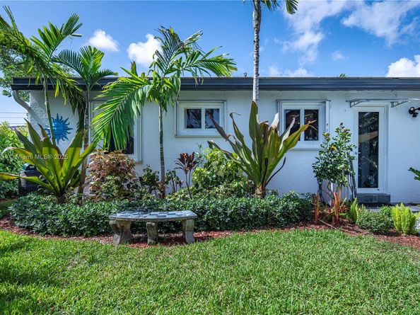 2245 Johnson St, Hollywood FL 33020