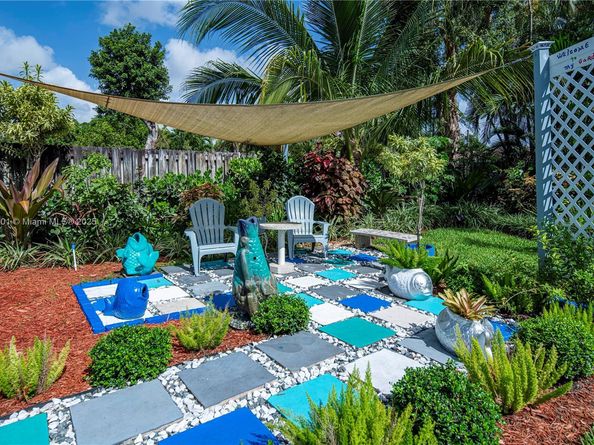 2245 Johnson St, Hollywood FL 33020