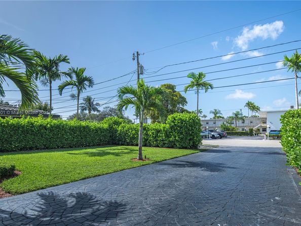 2245 Johnson St, Hollywood FL 33020