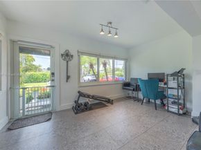 2245 Johnson St, Hollywood FL 33020
