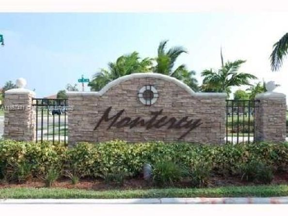 945 NE 34th Ave 104, Homestead FL 33033