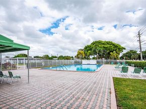 8521 NW 57th Ct, Tamarac FL 33321
