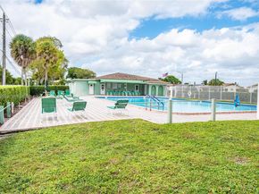8521 NW 57th Ct, Tamarac FL 33321