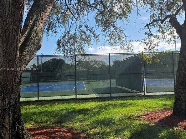 2612 Nassau Bnd E2, Coconut Creek FL 33066