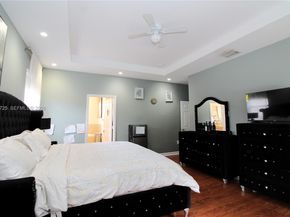 3698 SE 2nd Dr, Homestead FL 33033