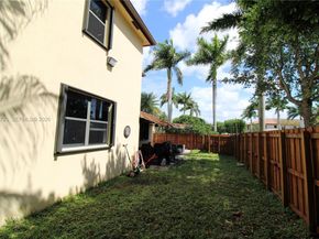 3698 SE 2nd Dr, Homestead FL 33033