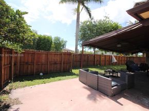 3698 SE 2nd Dr, Homestead FL 33033