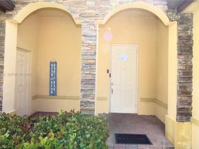 3698 SE 2nd Dr, Homestead FL 33033