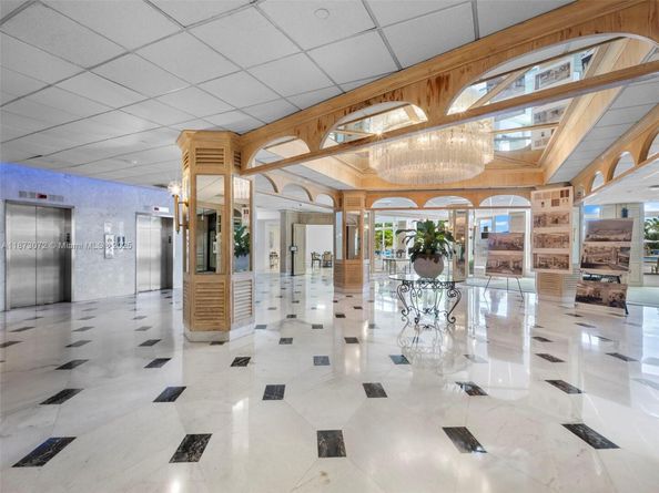 3180 S Ocean Dr 1101, Hallandale Beach FL 33009