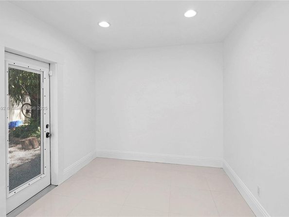1125 SW 15th Ter, Fort Lauderdale FL 33312