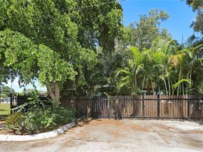 1125 SW 15th Ter, Fort Lauderdale FL 33312