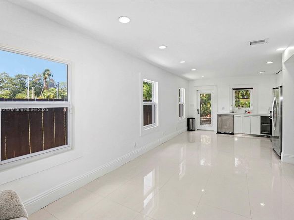 1125 SW 15th Ter, Fort Lauderdale FL 33312