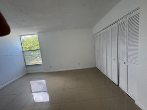 2020 NE 135th St 303, North Miami FL 33181