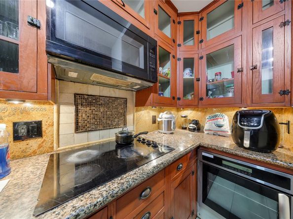 1289 Marseille Dr 45, Miami Beach FL 33141