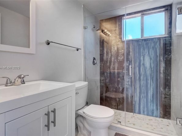 2501 Douglas Rd 601, Miami FL 33133