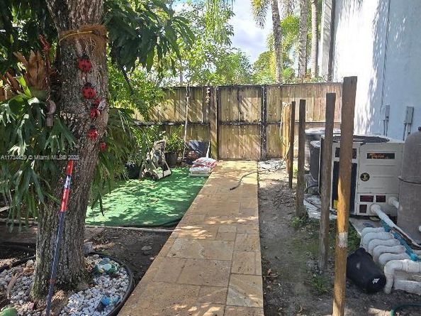 14133 SW 152nd Ct, Miami FL 33196