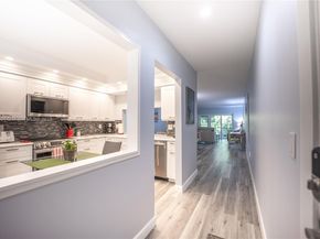 4000 Crystal Lake Dr 114, Deerfield Beach FL 33064