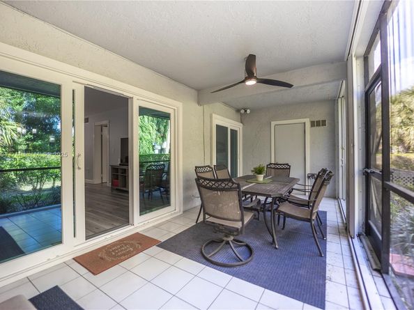 4000 Crystal Lake Dr 114, Deerfield Beach FL 33064